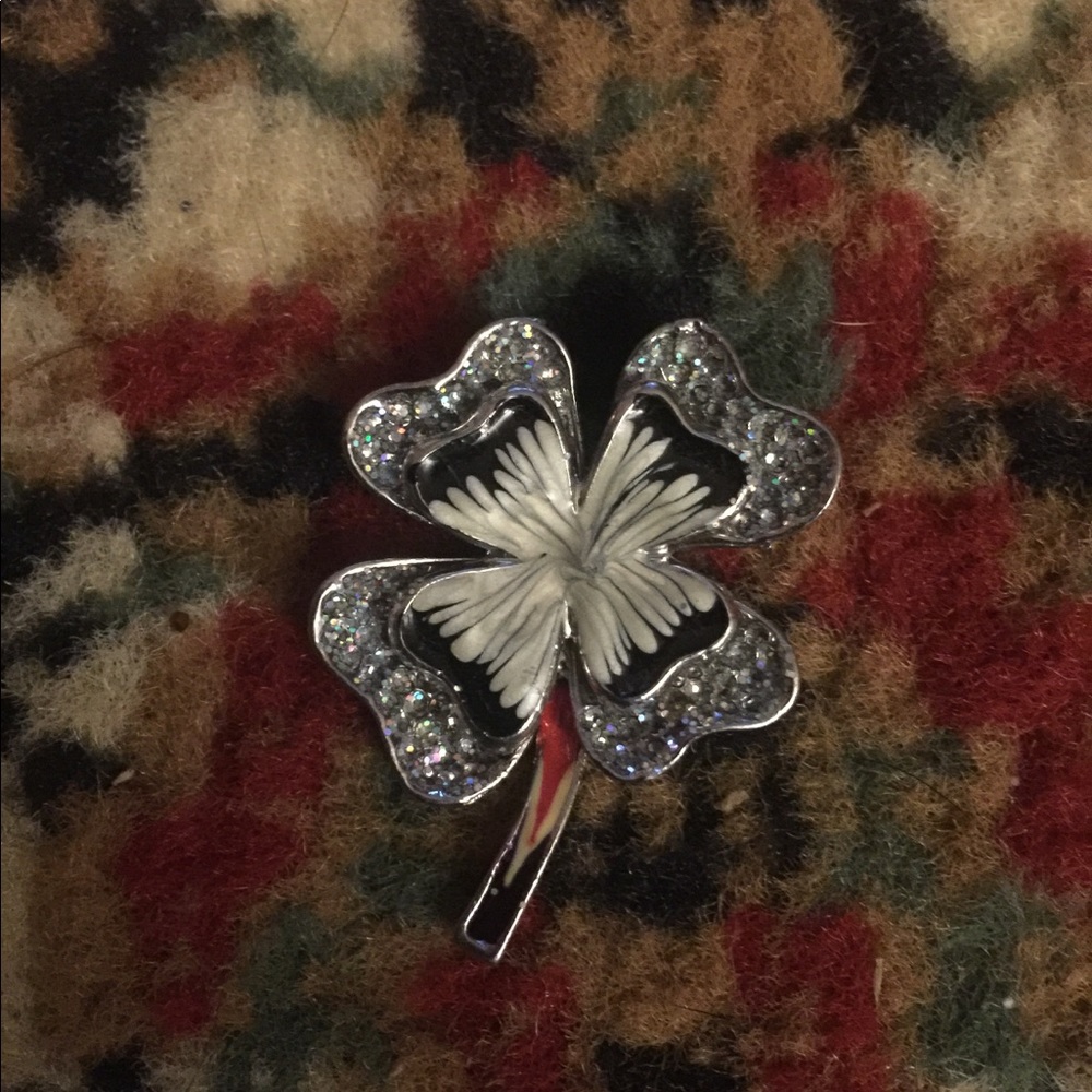 Brooch